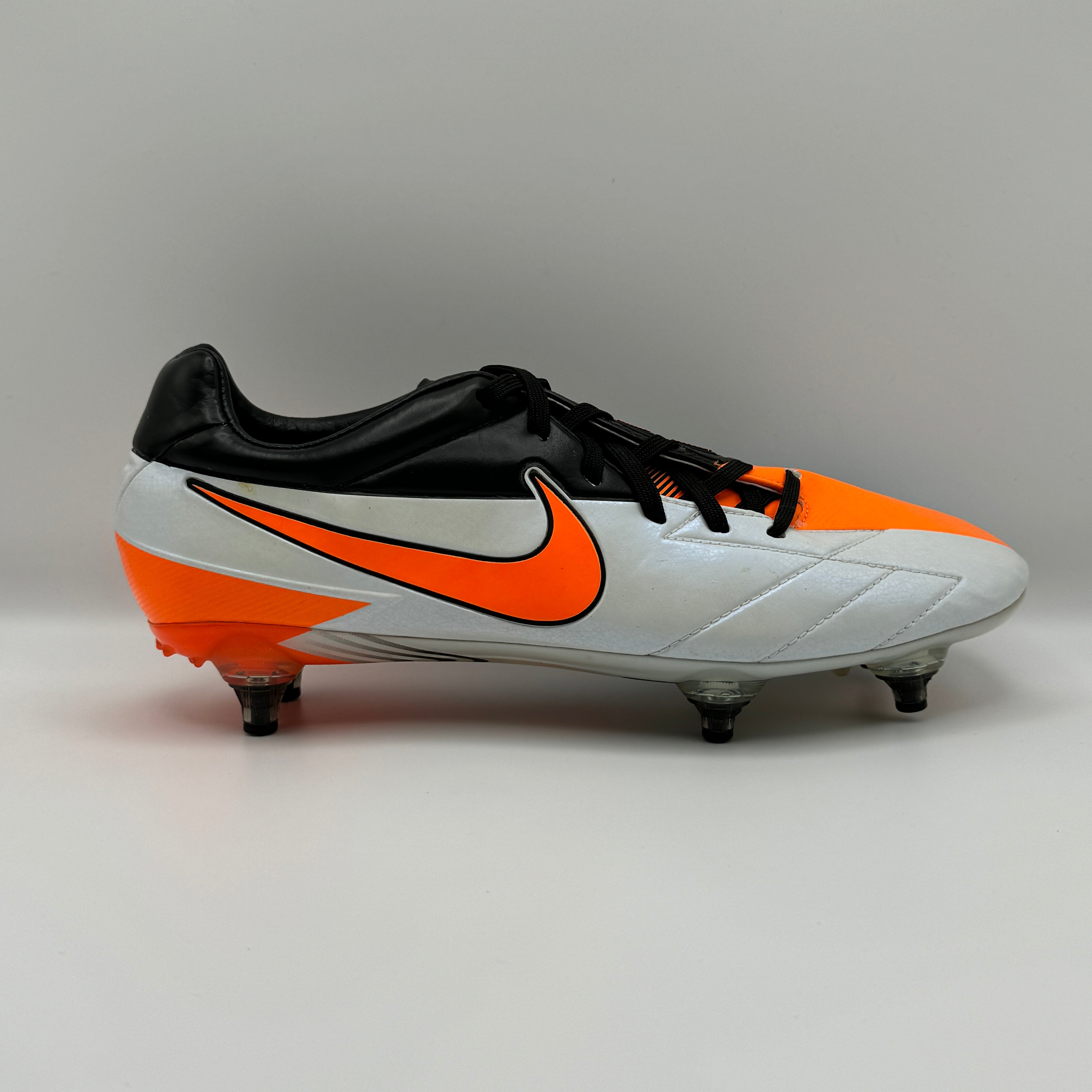 NIKE TOTAL 90 LASER IV ELITE SG Soccer Supplier