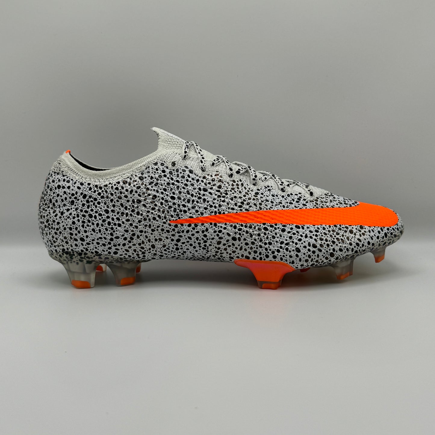 NIKE MERCURIAL VAPOR XIII ELITE CR7 FG